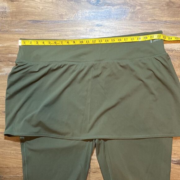Zuda 2 In 1 Athletic Skirt Legging  Skirted Cropped Leggings Green 3X - Picture 9 of 12